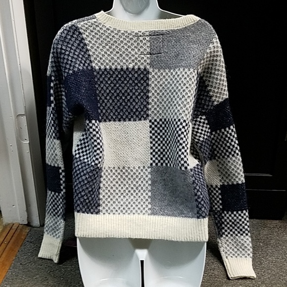 Abercrombie Sweater - Picture 3 of 8